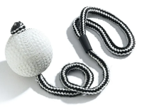 Камон Игрушка Мяч Бейсбольный резиновый для дрессировки на веревке, диаметр 7 см, веревка 60 см